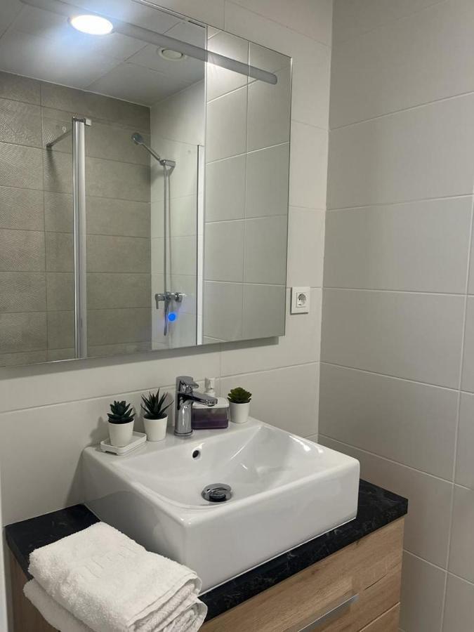 Love Rent4 Malaga Loft Екстер'єр фото